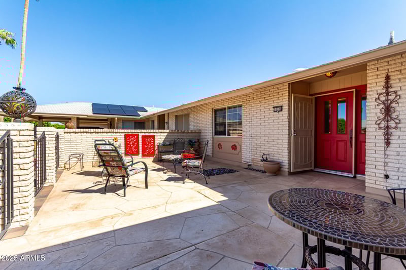 10109 Mountain View Rd, Sun City, AZ 85351