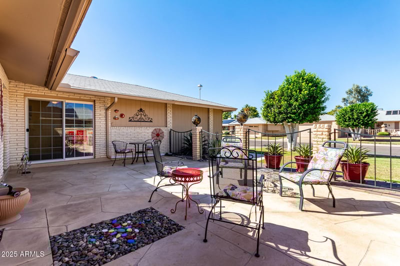 10109 Mountain View Rd, Sun City, AZ 85351