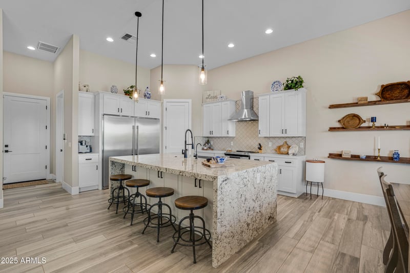 1011 Carlise Rd, Phoenix, AZ 85086