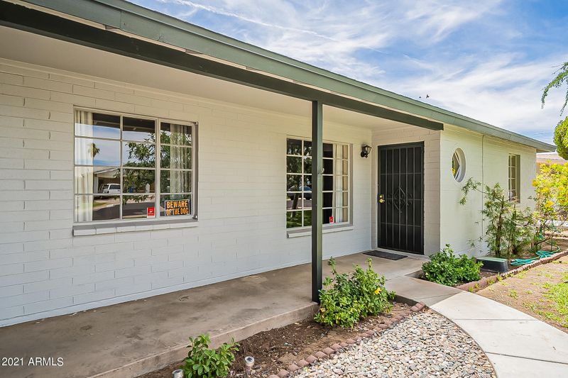 1011 E Keim Dr, Phoenix, AZ 85014