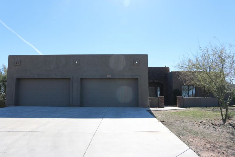 1011 E Tumbleweed Dr, Phoenix, AZ 85085