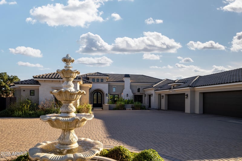 1011 Kingbird Pl, Chandler, AZ 85286