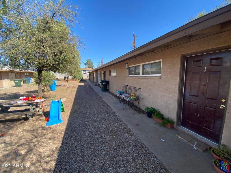1011 N 28th St, Phoenix, AZ 85008