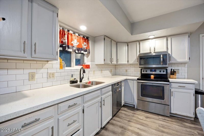1011 5th Ave, Apache Junction, AZ 85120