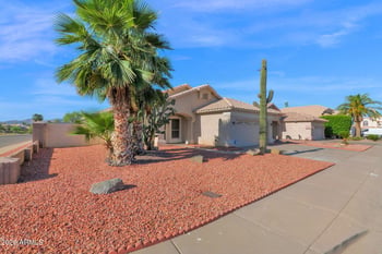 1011 Kelton Ln, Phoenix, AZ 85023