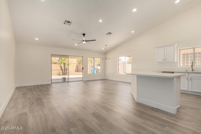 10110 Pasadena Ave, Glendale, AZ 85307