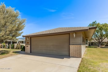 10110 Royal Oak Rd, Sun City, AZ 85351