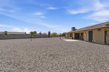 10110 Pine Springs Dr, Sun City, AZ 85373