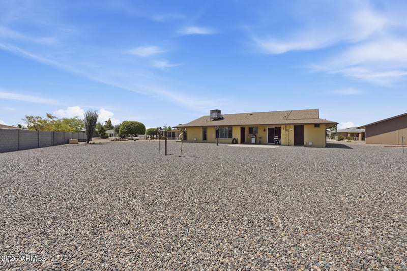10110 W Pine Springs Dr, Sun City, AZ 85373