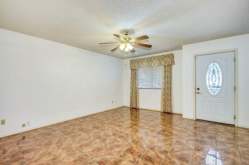 10111 N 96th Dr, Peoria, AZ 85345