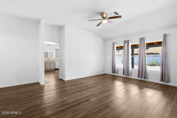 10111 Colter St, Glendale, AZ 85307