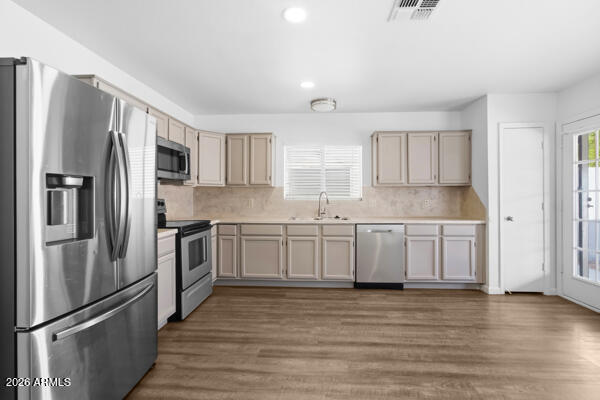 10111 Colter St, Glendale, AZ 85307