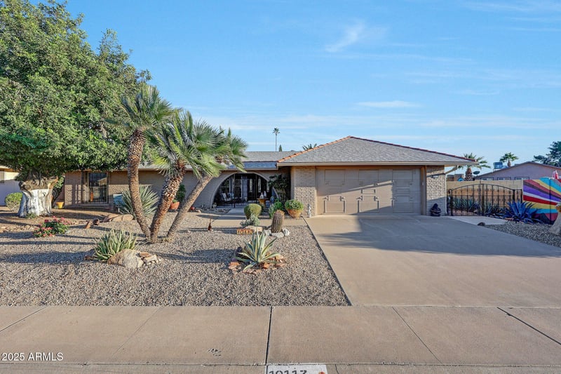 10113 Willowcreek Cir, Sun City, AZ 85373