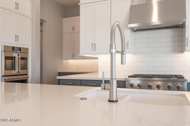 10114 38th Ln, Laveen, AZ 85339