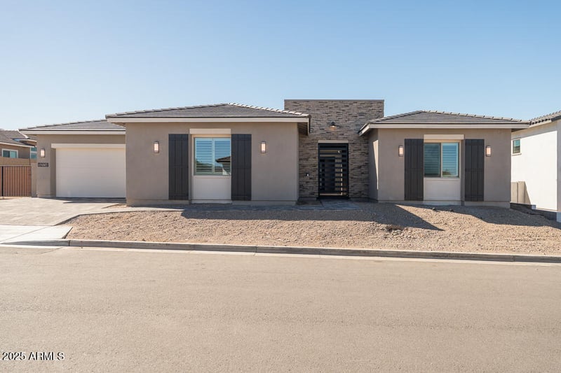 10114 38th Ln, Laveen, AZ 85339