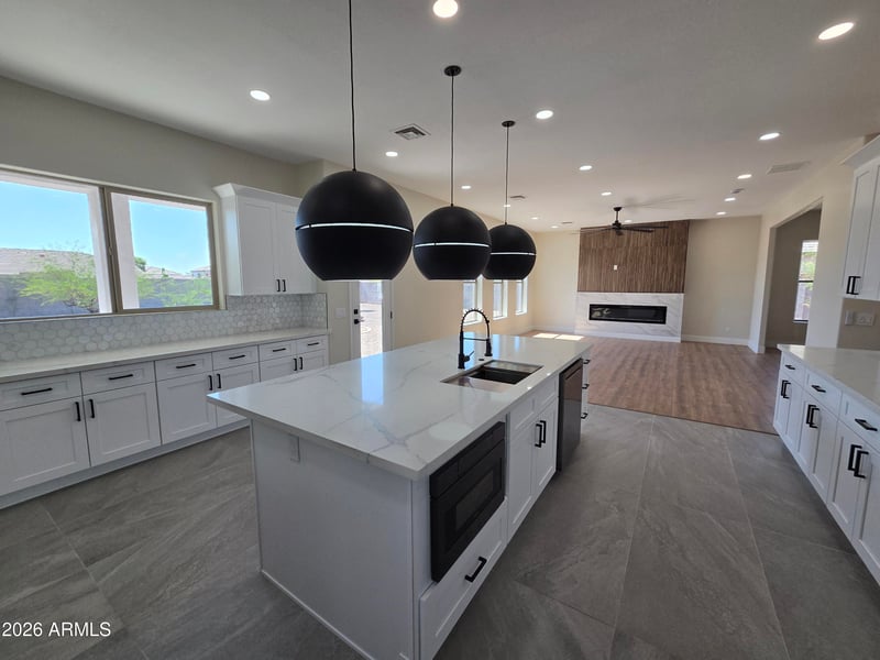 10114 S 43rd Ave, Laveen, AZ 85339