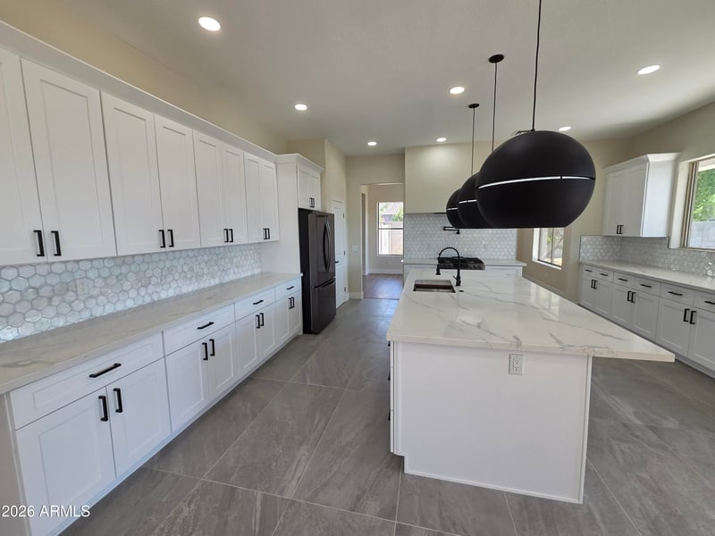 10114 S 43rd Ave, Laveen, AZ 85339