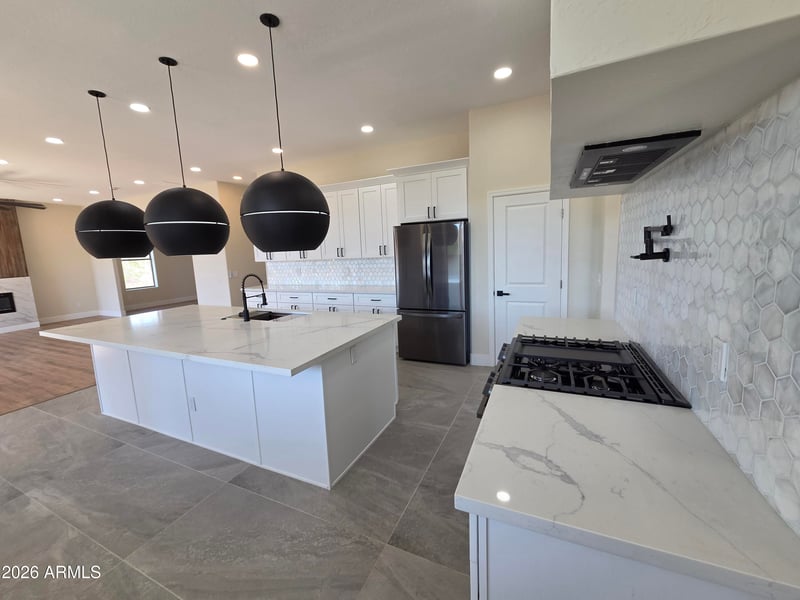 10114 S 43rd Ave, Laveen, AZ 85339