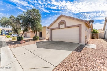 10115 Medlock Ave, Glendale, AZ 85307