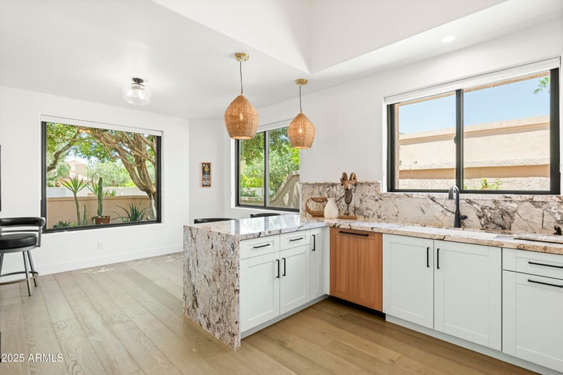 10118 Cinnabar Ave, Scottsdale, AZ 85258