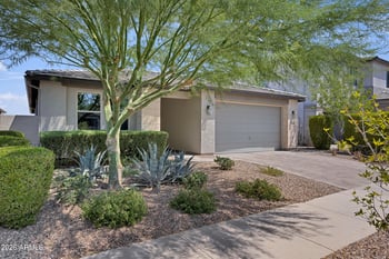 10118 Revolution Dr, Mesa, AZ 85212