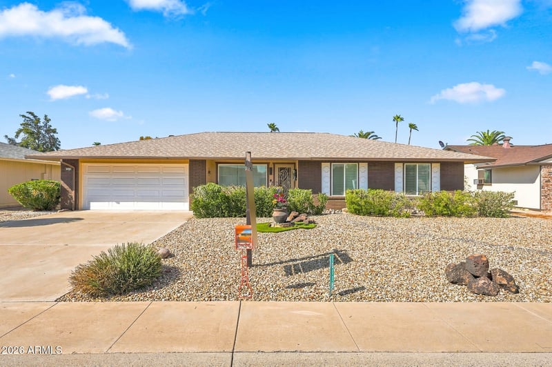 10118 Burns Dr, Sun City, AZ 85351