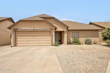 10118 W Medlock Ave, Glendale, AZ 85307