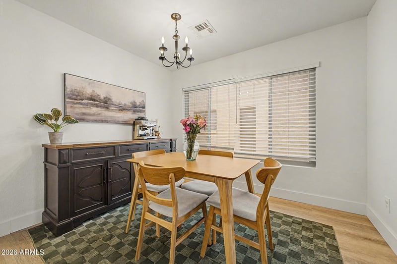 10118 Medlock Ave, Glendale, AZ 85307