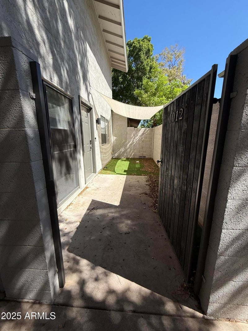 1012 85th Pl, Scottsdale, AZ 85257