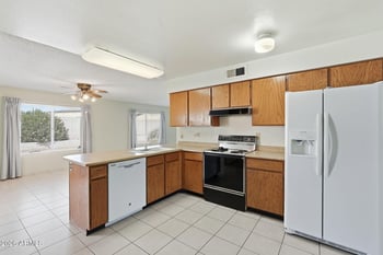 1012 Montoya Ln, Phoenix, AZ 85027