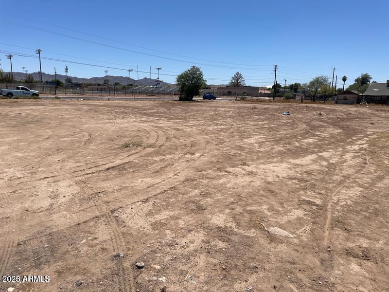 1012 Roeser Rd #27, Phoenix, AZ 85040