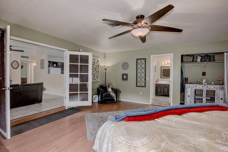 1012 W Tonopah Dr, Phoenix, AZ 85027