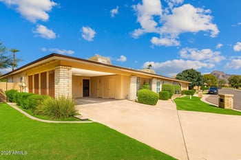 1012 Wagon Wheel Dr, Phoenix, AZ 85020