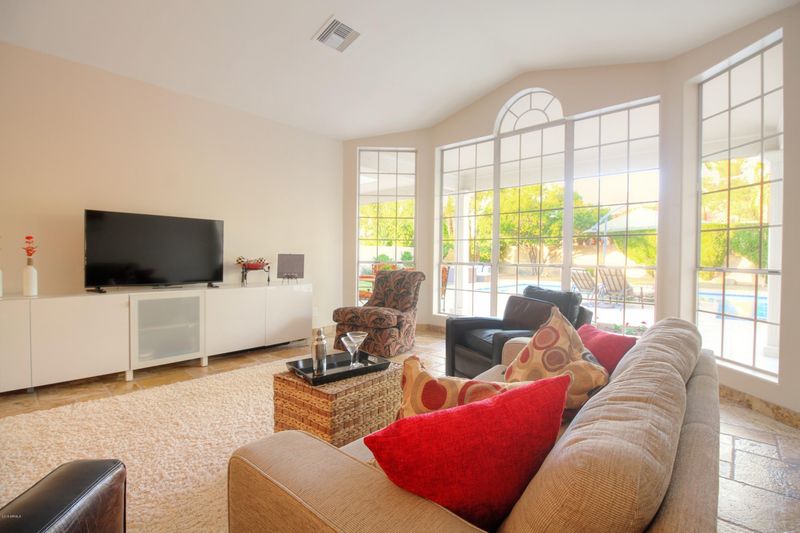 10120 E Bella Vista Dr, Scottsdale, AZ 85258