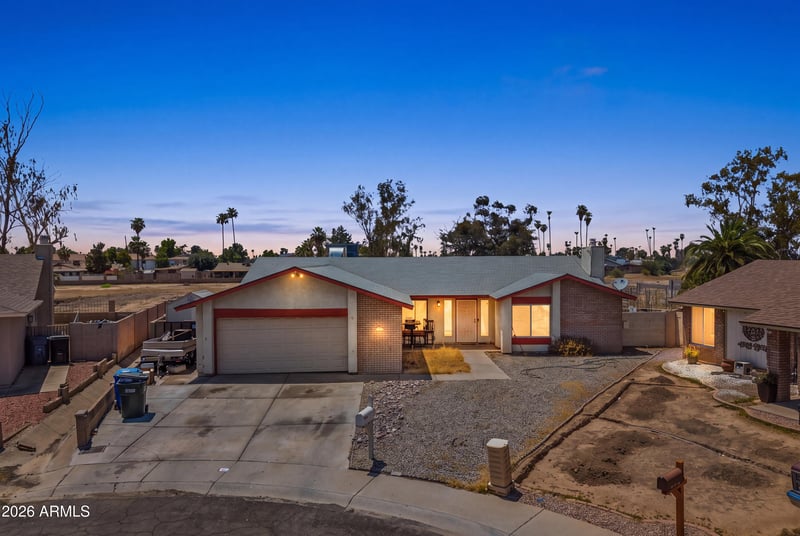 10122 W Turney Ave, Phoenix, AZ 85037