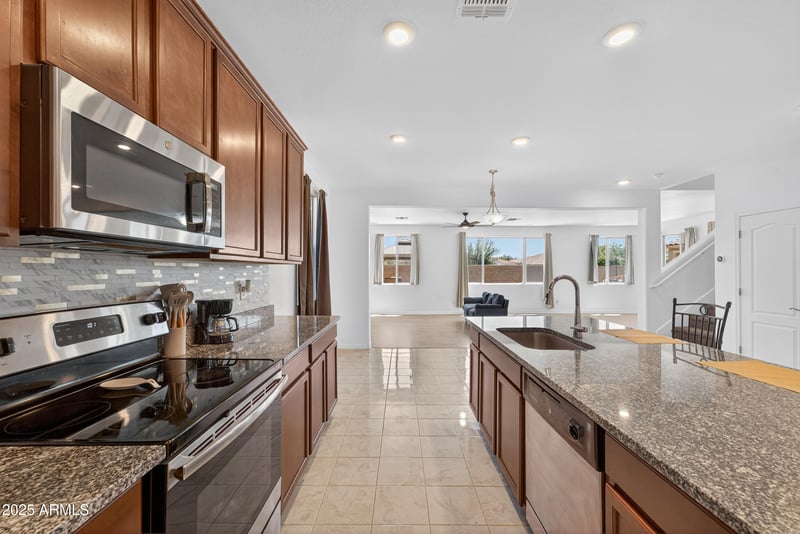 10123 Wavelength Ave, Mesa, AZ 85212