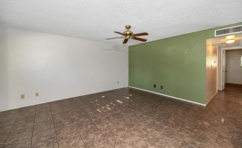 10126 N 97th Ave #A, Peoria, AZ 85345