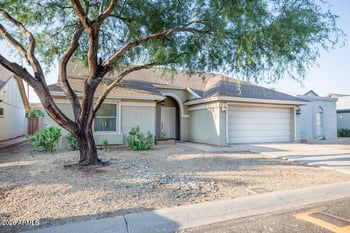10126 Orange Dr, Glendale, AZ 85307