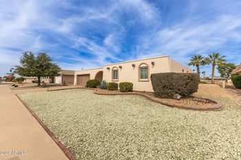 10126 Brookside Dr, Sun City, AZ 85351