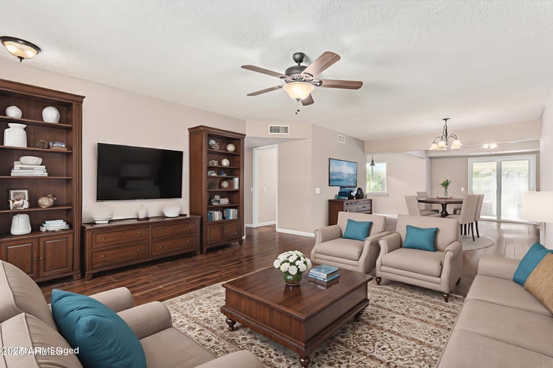 10129 Pine Springs Dr, Sun City, AZ 85373