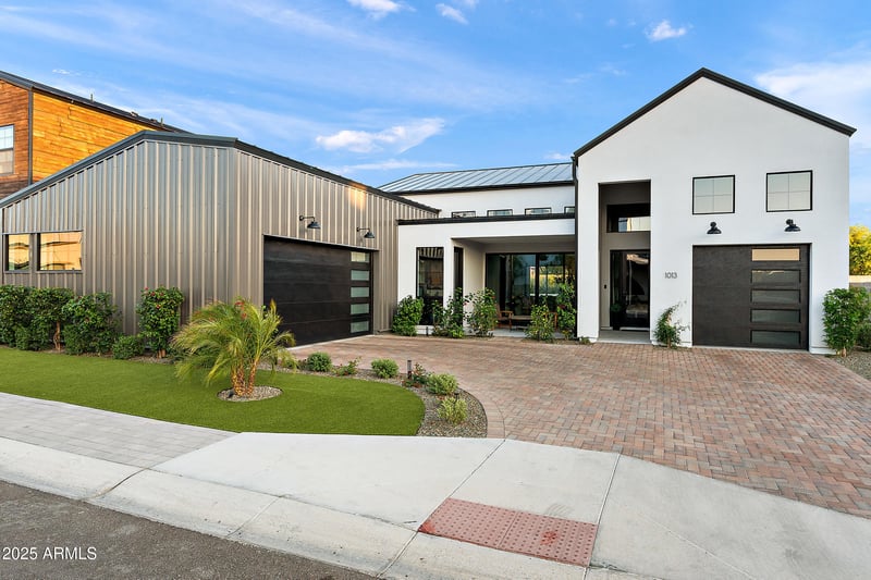 1013 Ardmore Rd, Phoenix, AZ 85041