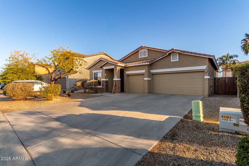 1013 Ayrshire Trl, San Tan Valley, AZ 85143