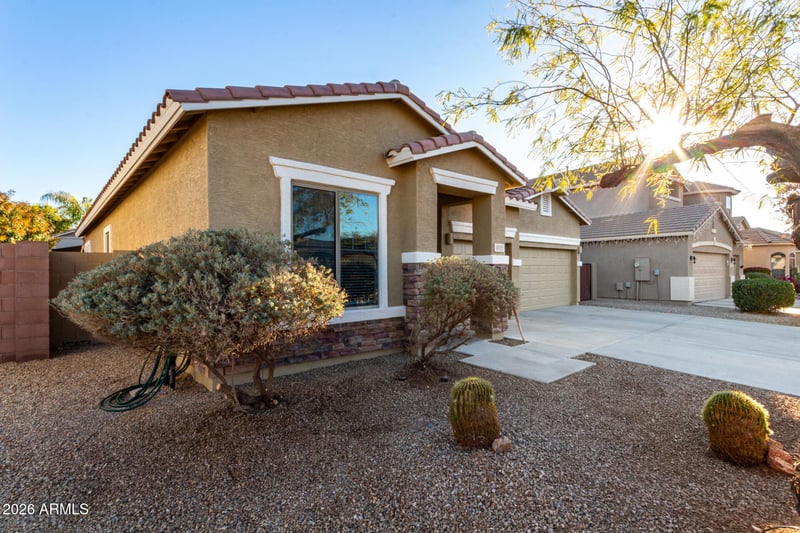 1013 Ayrshire Trl, San Tan Valley, AZ 85143