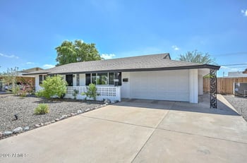 10131 W Alabama Ave, Sun City, AZ 85351