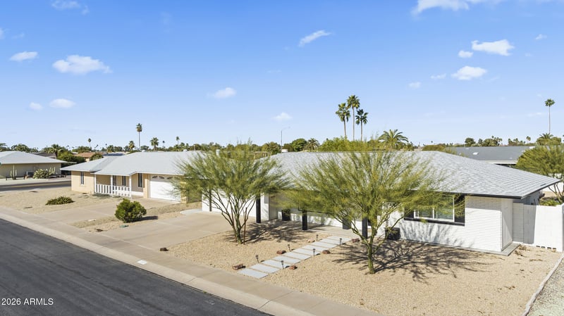 10132 Oak Ridge Dr, Sun City, AZ 85351