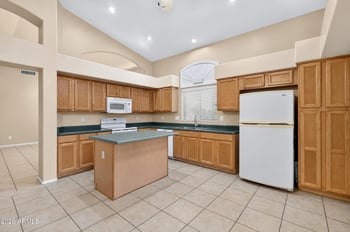 10133 E Carmel Cir, Mesa, AZ 85208