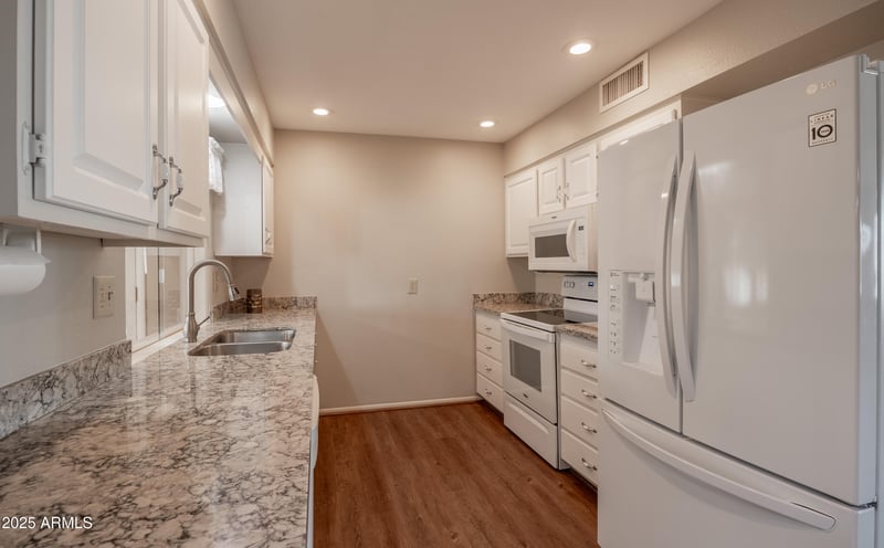 10134 Desert Rock Dr, Sun City, AZ 85351