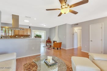 10135 Bolivar Dr, Sun City, AZ 85351