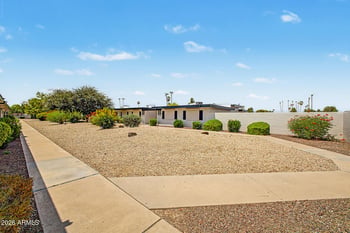 10138 Loma Blanca Dr, Sun City, AZ 85351