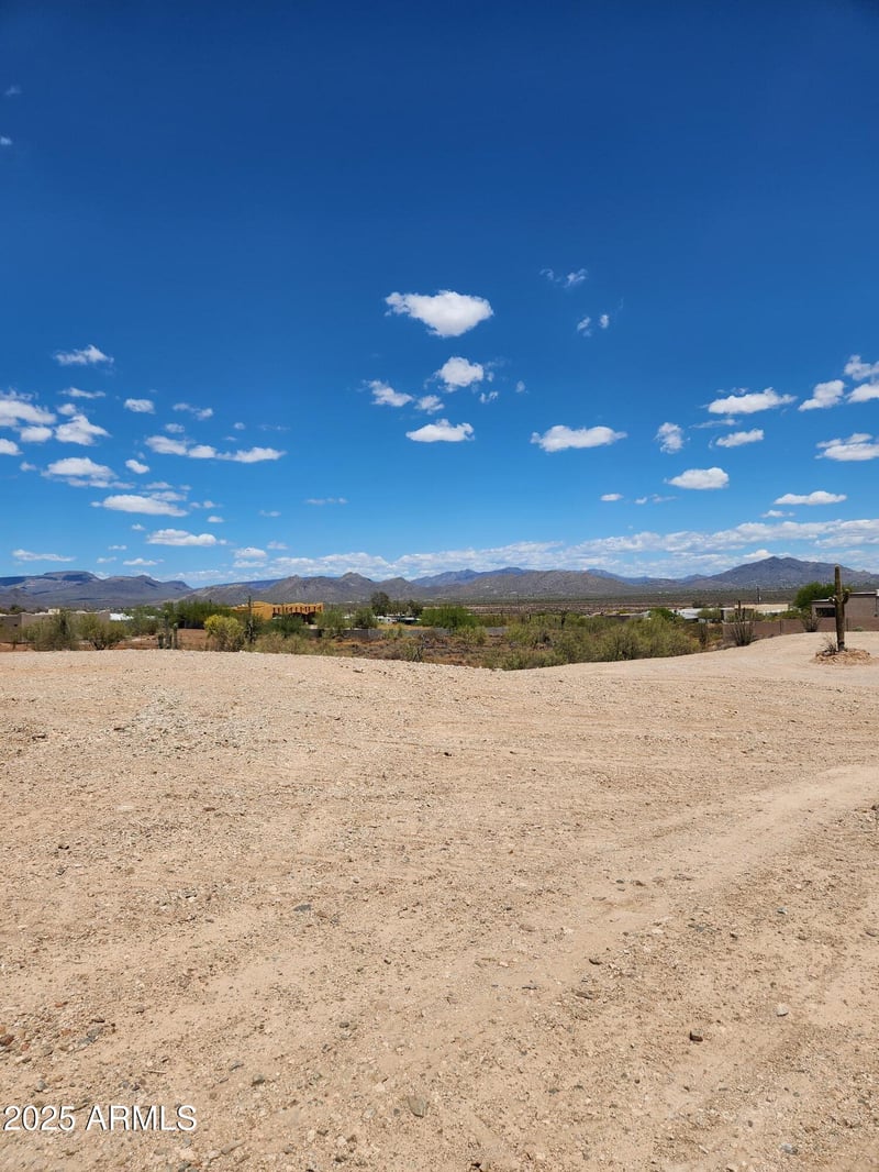 1014 E Desert Sky Ct #21174116, Phoenix, AZ 85085